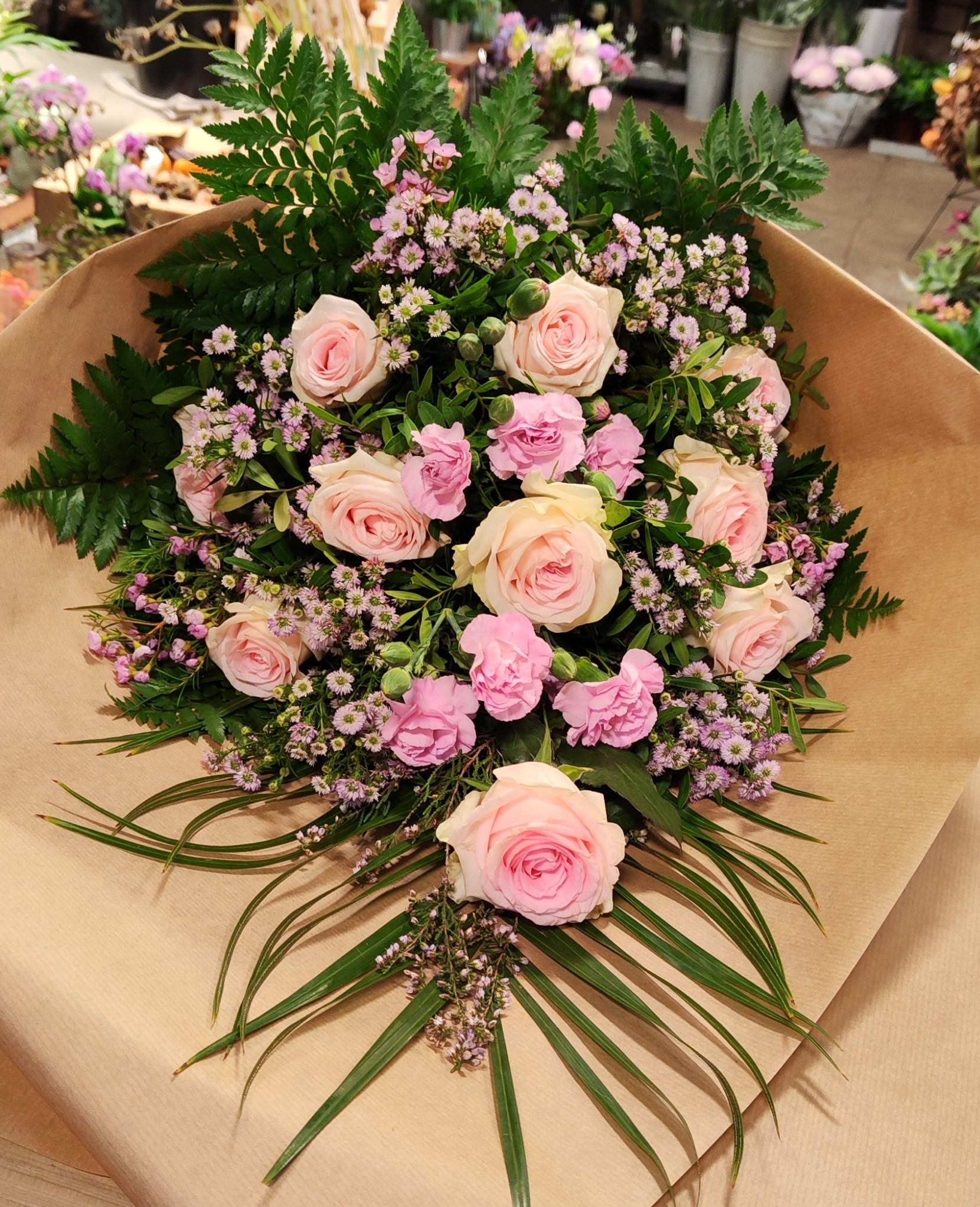 Den lyserød bårebuket